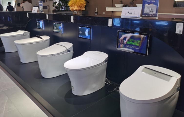 Smart Toilet Showroom